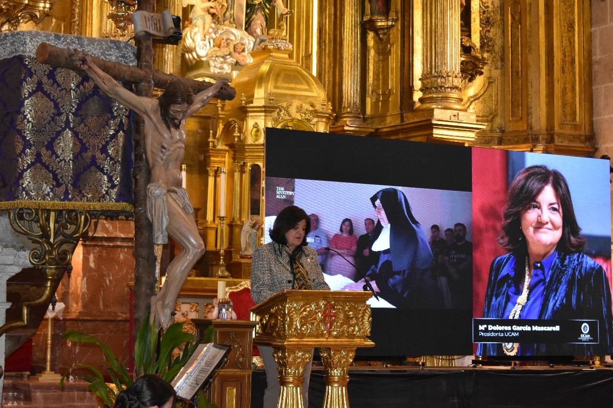 La Compañía abre sus puertas a «The Mystery Man»