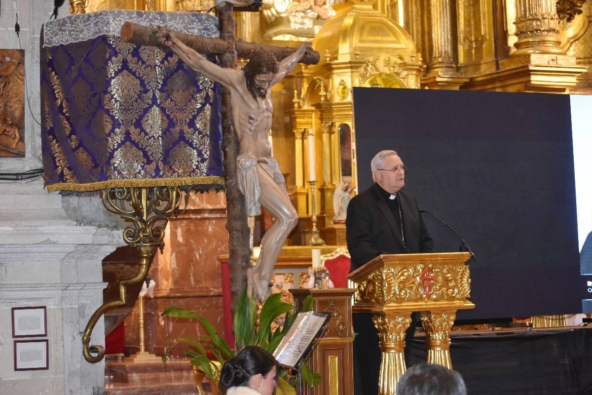 La Compañía abre sus puertas a «The Mystery Man»