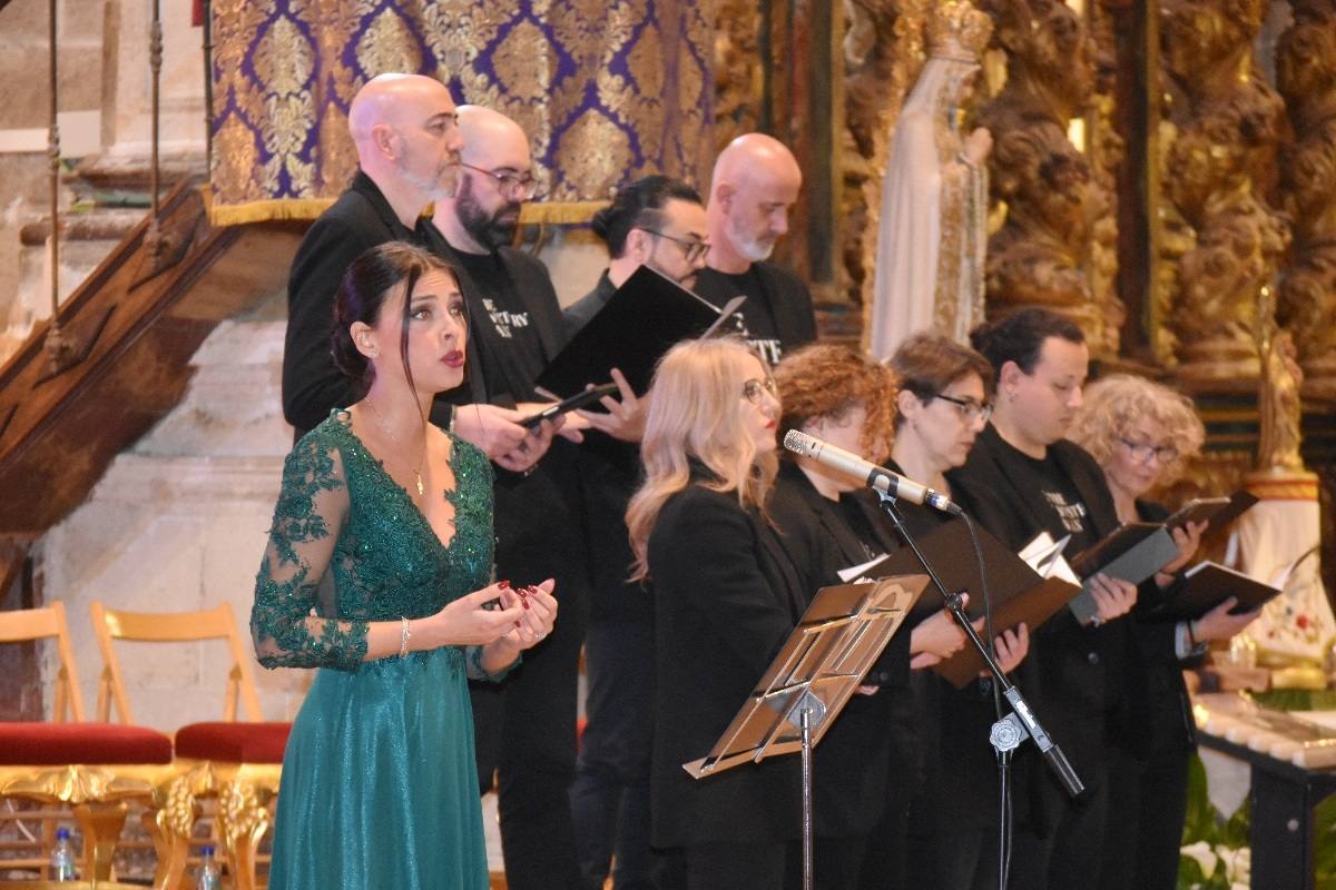 La Compañía abre sus puertas a «The Mystery Man»