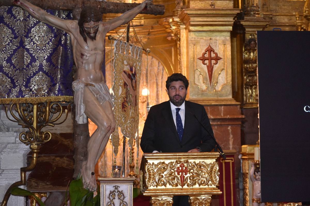 La Compañía abre sus puertas a «The Mystery Man»