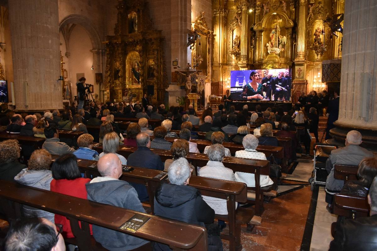 La Compañía abre sus puertas a «The Mystery Man»