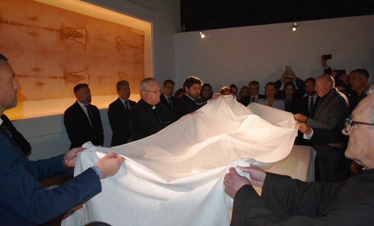 La Compañía abre sus puertas a «The Mystery Man»