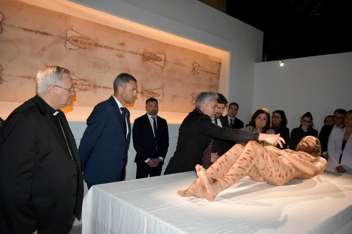 La Compañía abre sus puertas a «The Mystery Man»