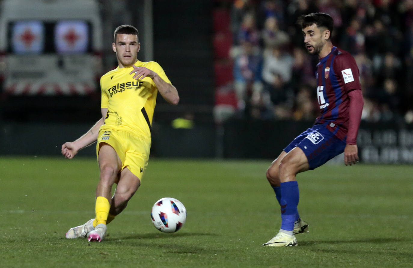 El empate del Cartagena frente al Eldense, en imágenes