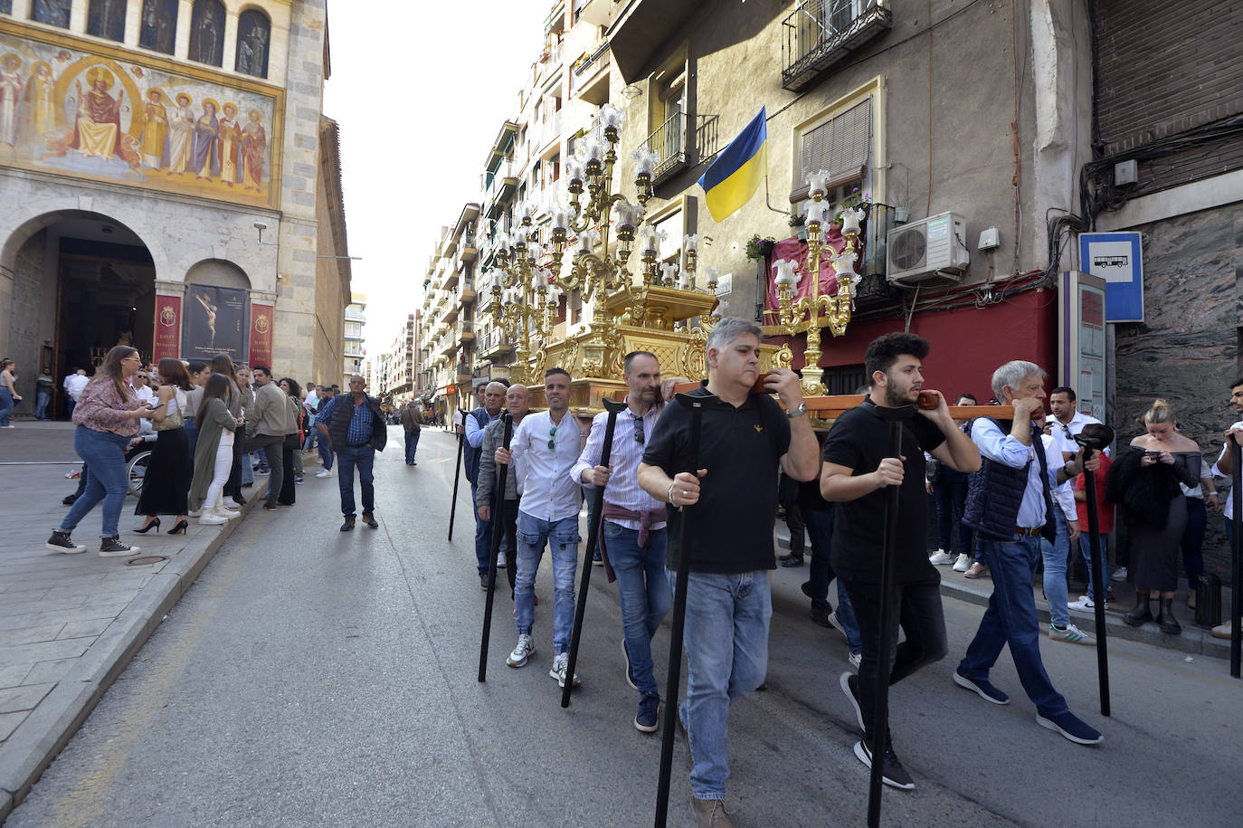 El traslado de los pasos de la Cofradía del Perdón de Murcia, en imágenes