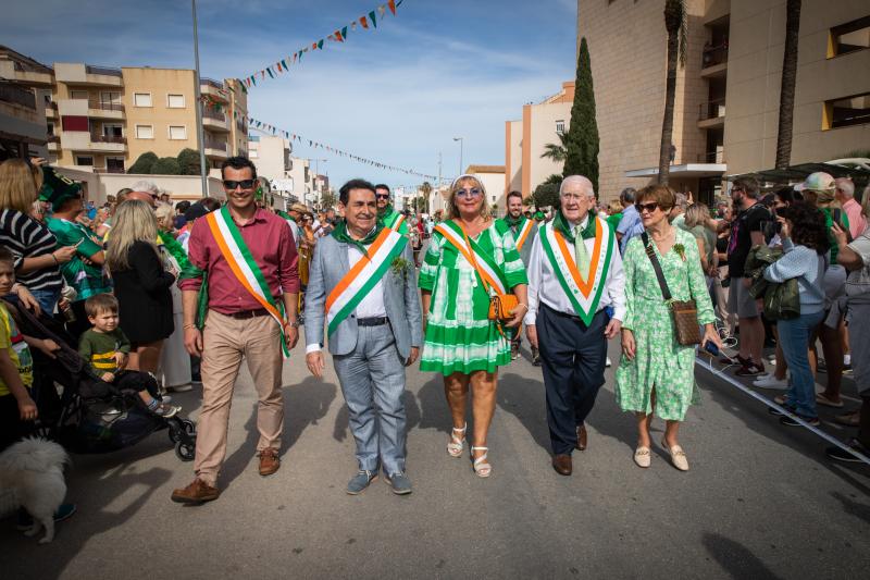 San Patricio tiñe de verde las calles de Orihuela Costa