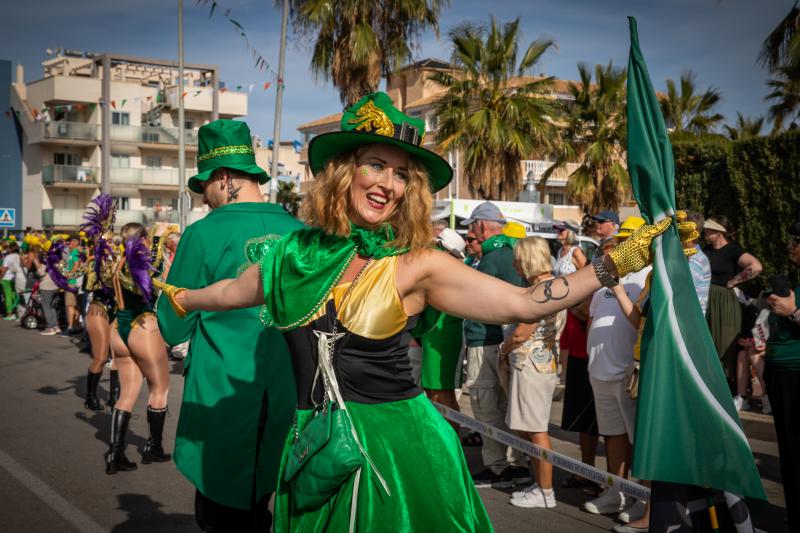 San Patricio tiñe de verde las calles de Orihuela Costa