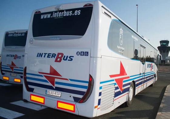 Autobuses de Interbus, la empresa que ha asumido las rutas con el Noroeste de la Región de Murcia.