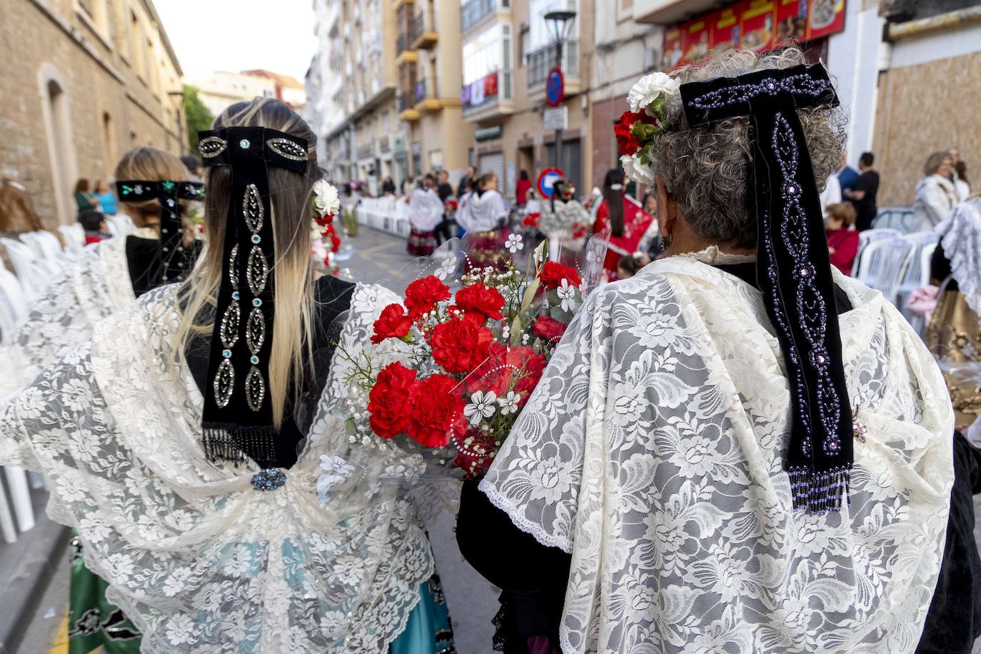 La ofrenda floral de Viernes de Dolores de Cartagena, en imágenes