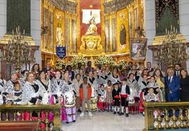 La ofrenda floral de Viernes de Dolores de Cartagena, en imágenes