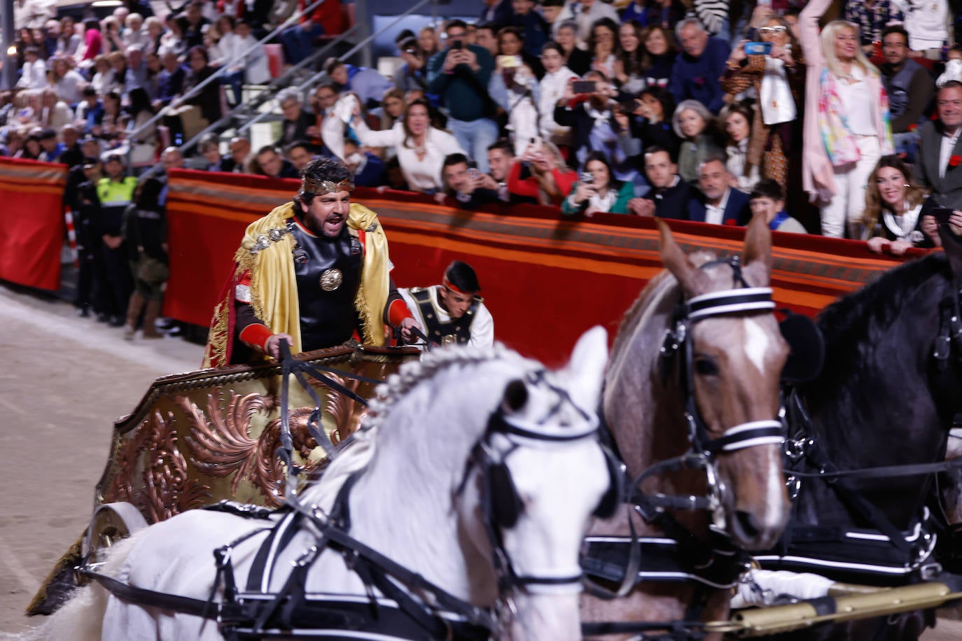 La procesión del Viernes de Dolores en Lorca, en imágenes