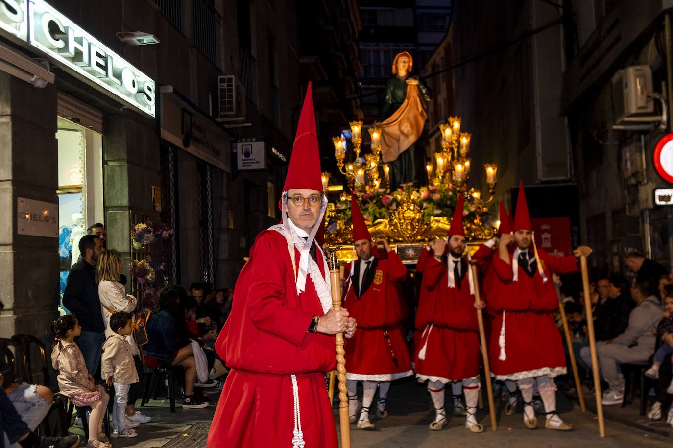 La procesión de la Caridad del Sábado de Pasión de Murcia, en imágenes