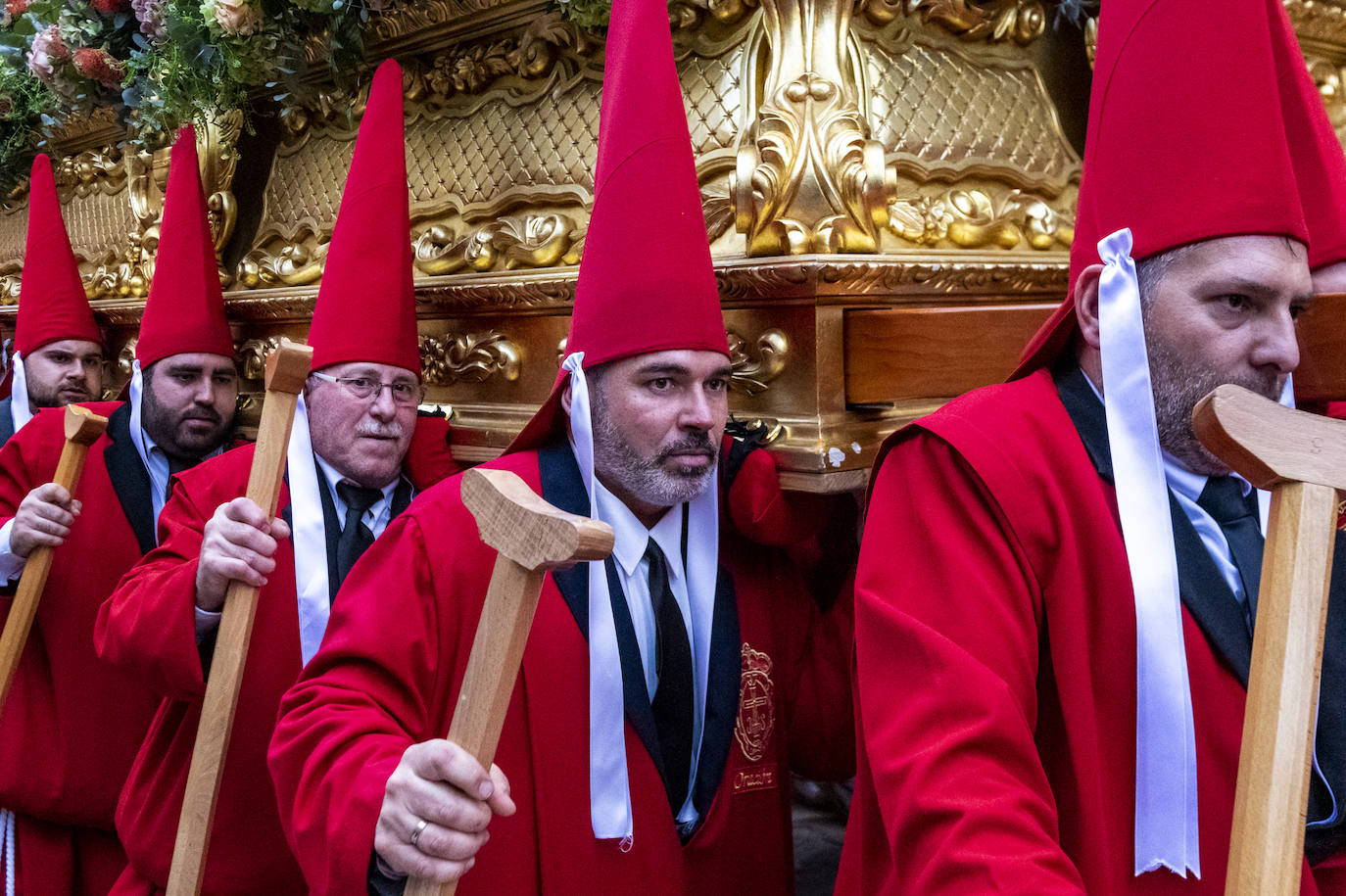 La procesión de la Caridad del Sábado de Pasión de Murcia, en imágenes