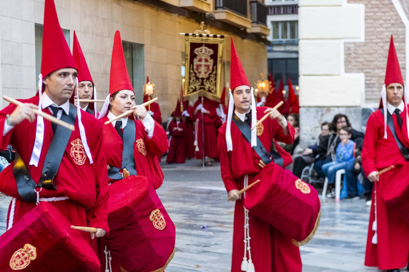 La procesión de la Caridad del Sábado de Pasión de Murcia, en imágenes