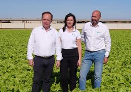 Andrés Martínez, con Ana María Navarro y Antonio Oliva, durante su visita a las instalaciones de NGS.