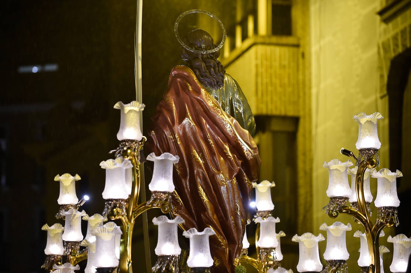 Suspendida la procesión del Cristo de la Esperanza en Murcia por la lluvia