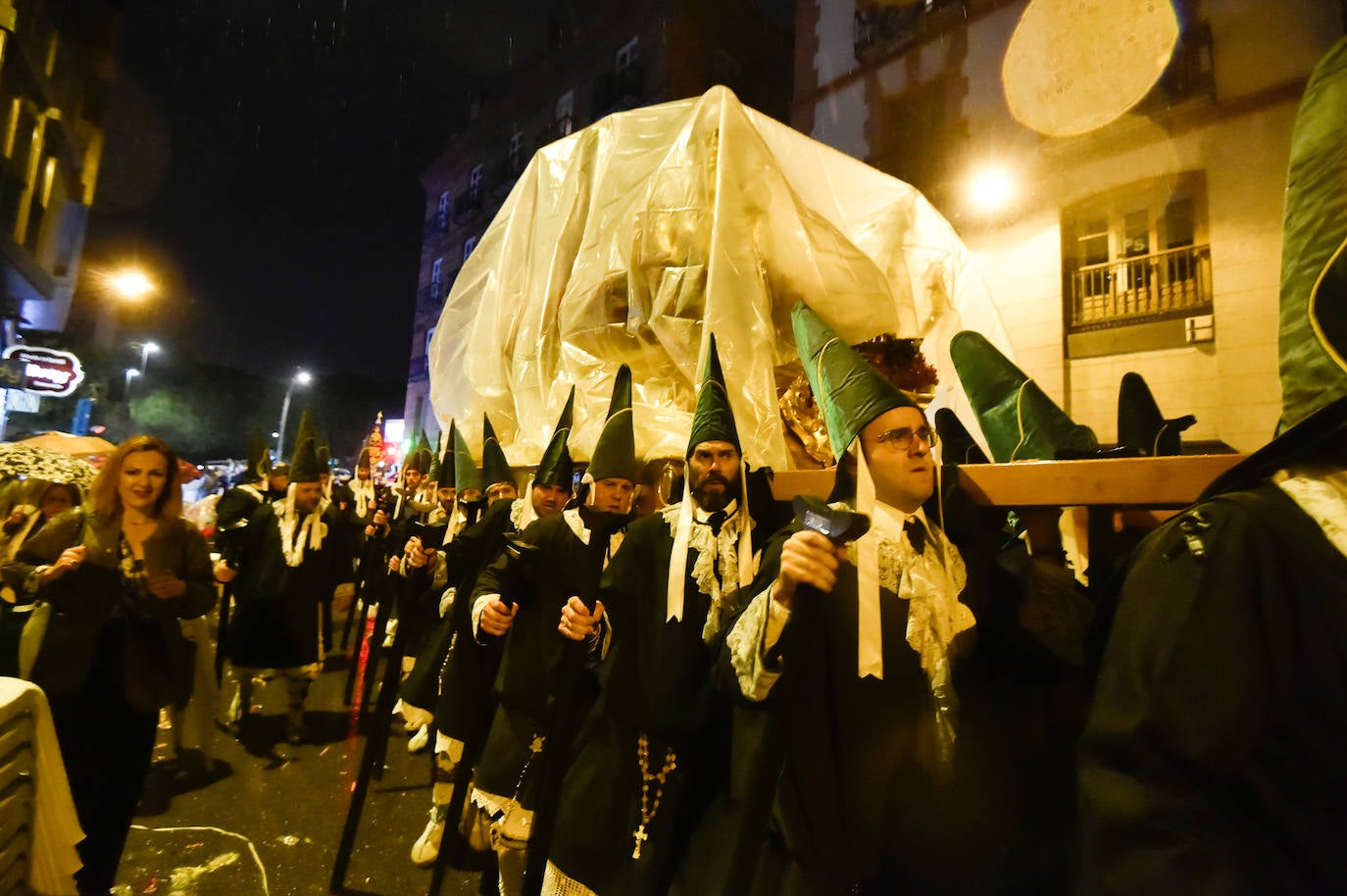 Suspendida la procesión del Cristo de la Esperanza en Murcia por la lluvia