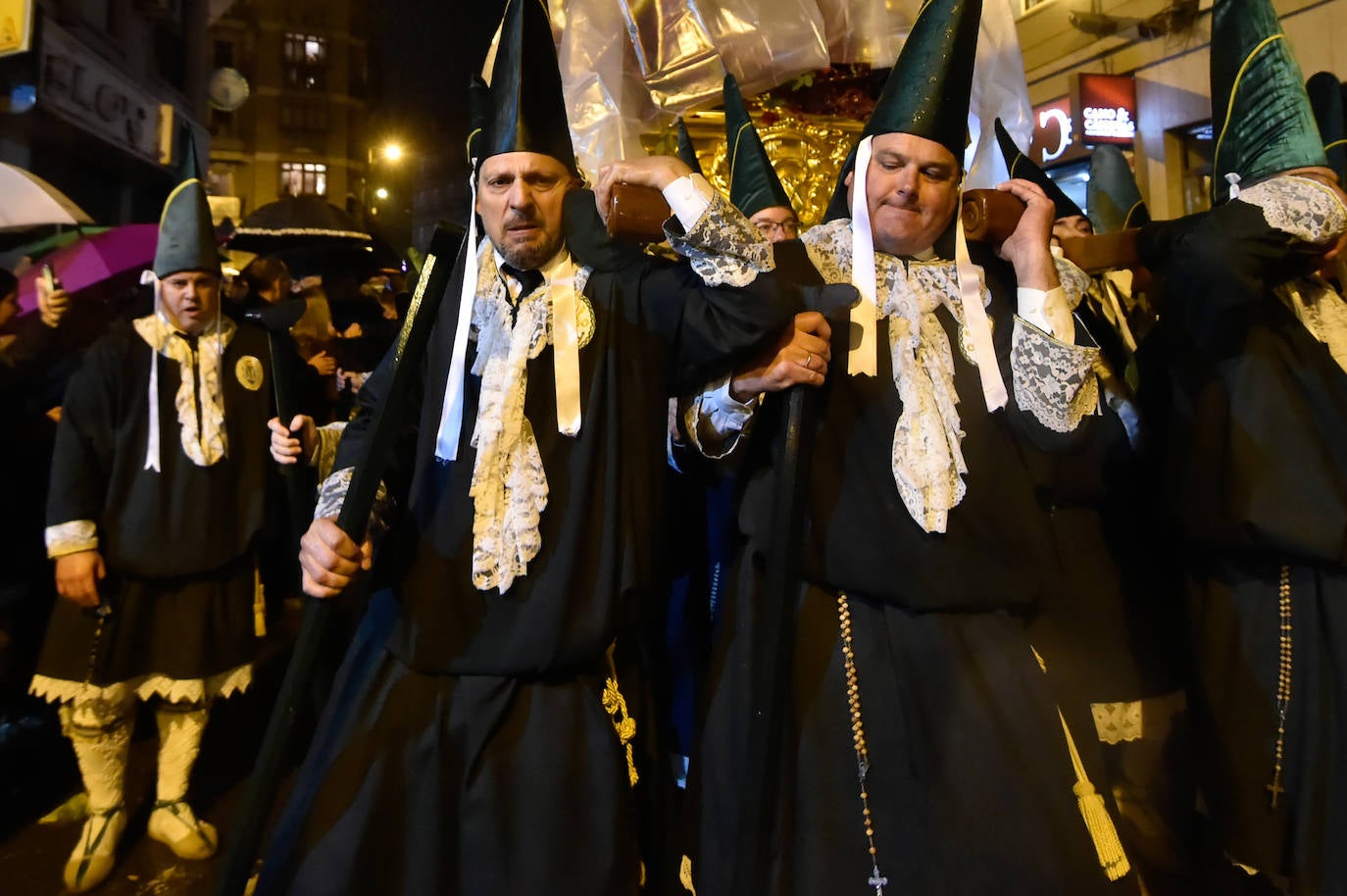 Suspendida la procesión del Cristo de la Esperanza en Murcia por la lluvia