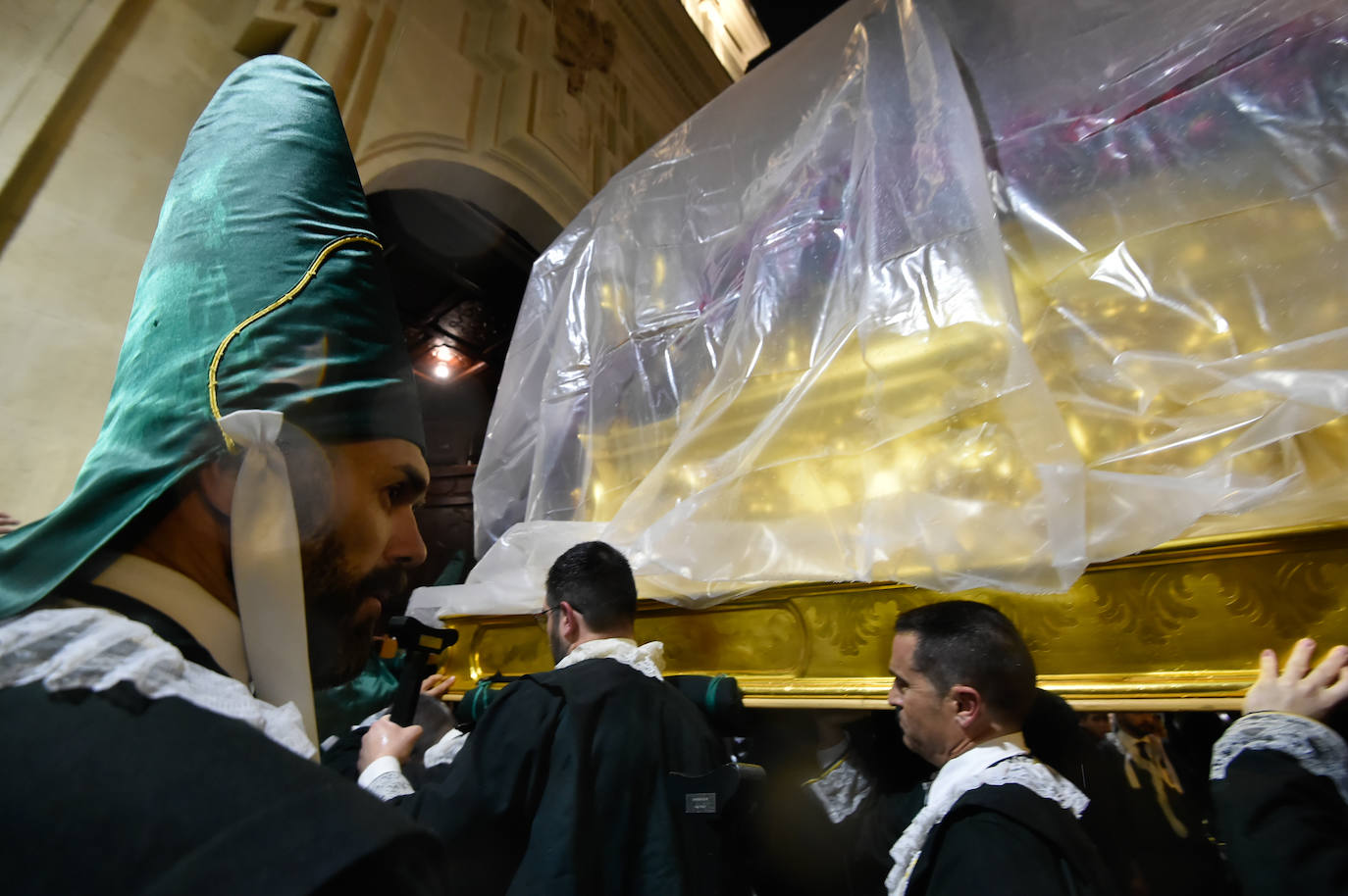 Suspendida la procesión del Cristo de la Esperanza en Murcia por la lluvia