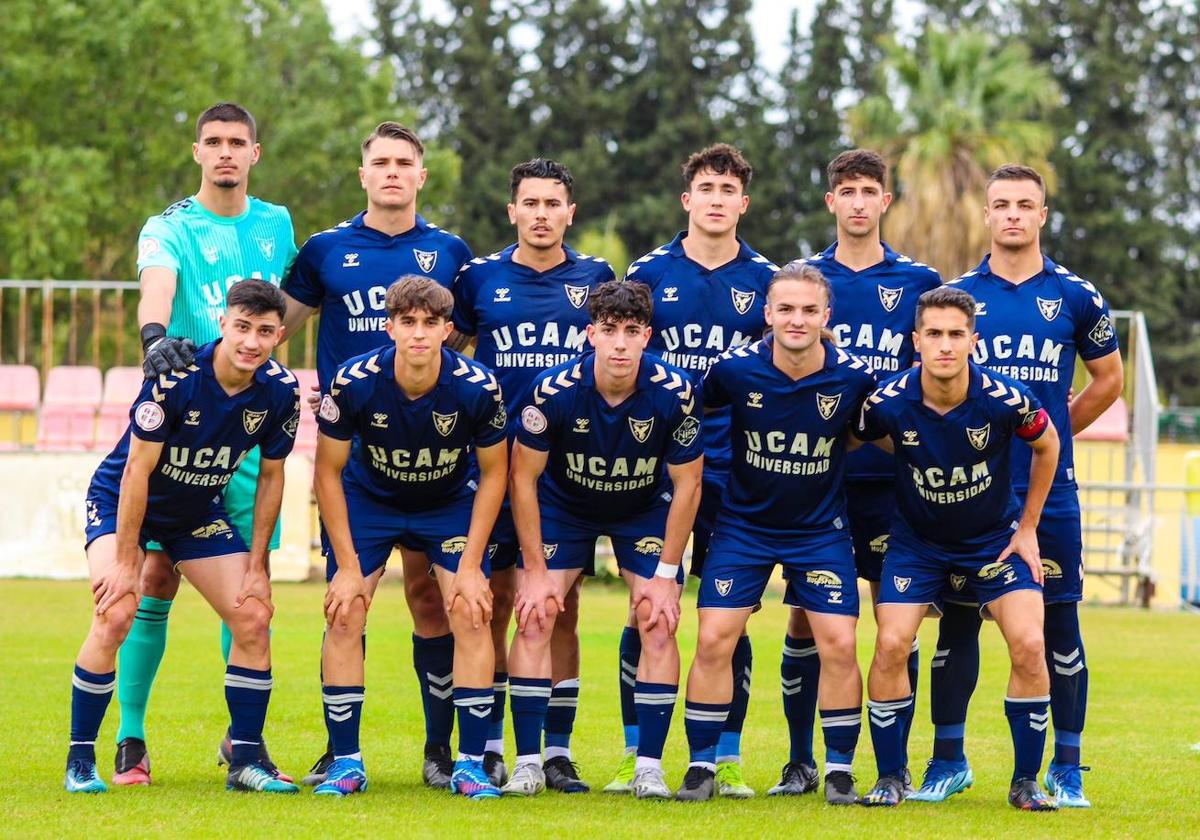 Los jugadores del UCAM antes del partido.