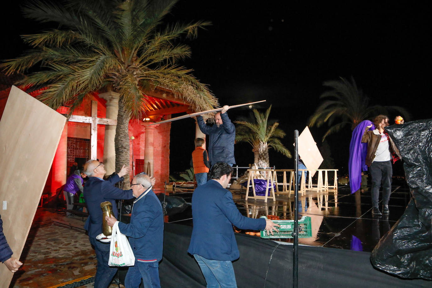 La lluvia obliga a suspender el vía crucis viviente de Lorca