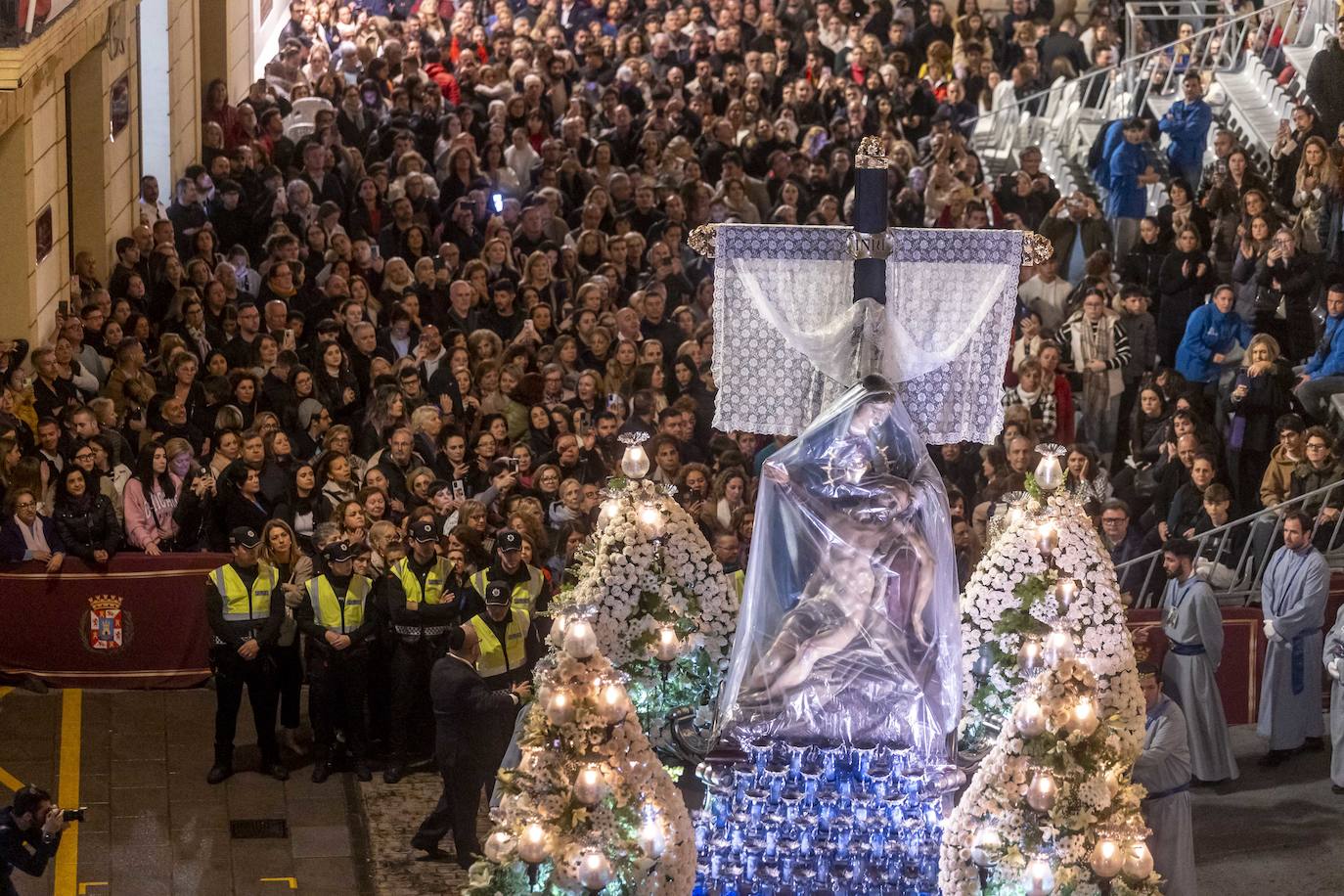 Las imágenes de la procesión de las Promesas en Cartagena