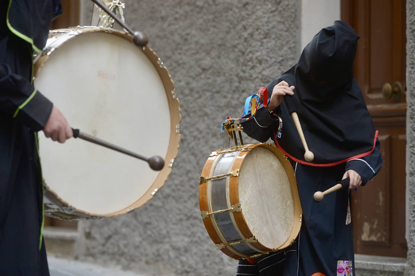 Los tambores toman las calles de Moratalla en Jueves Santo