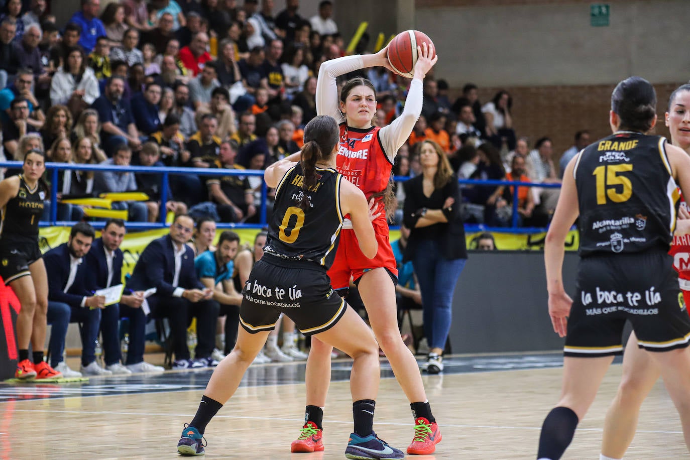 La victoria del Jairis ante el Bembibre, en imágenes