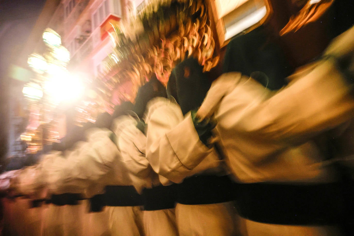 La procesión del Silencio de Cartagena, en imágenes