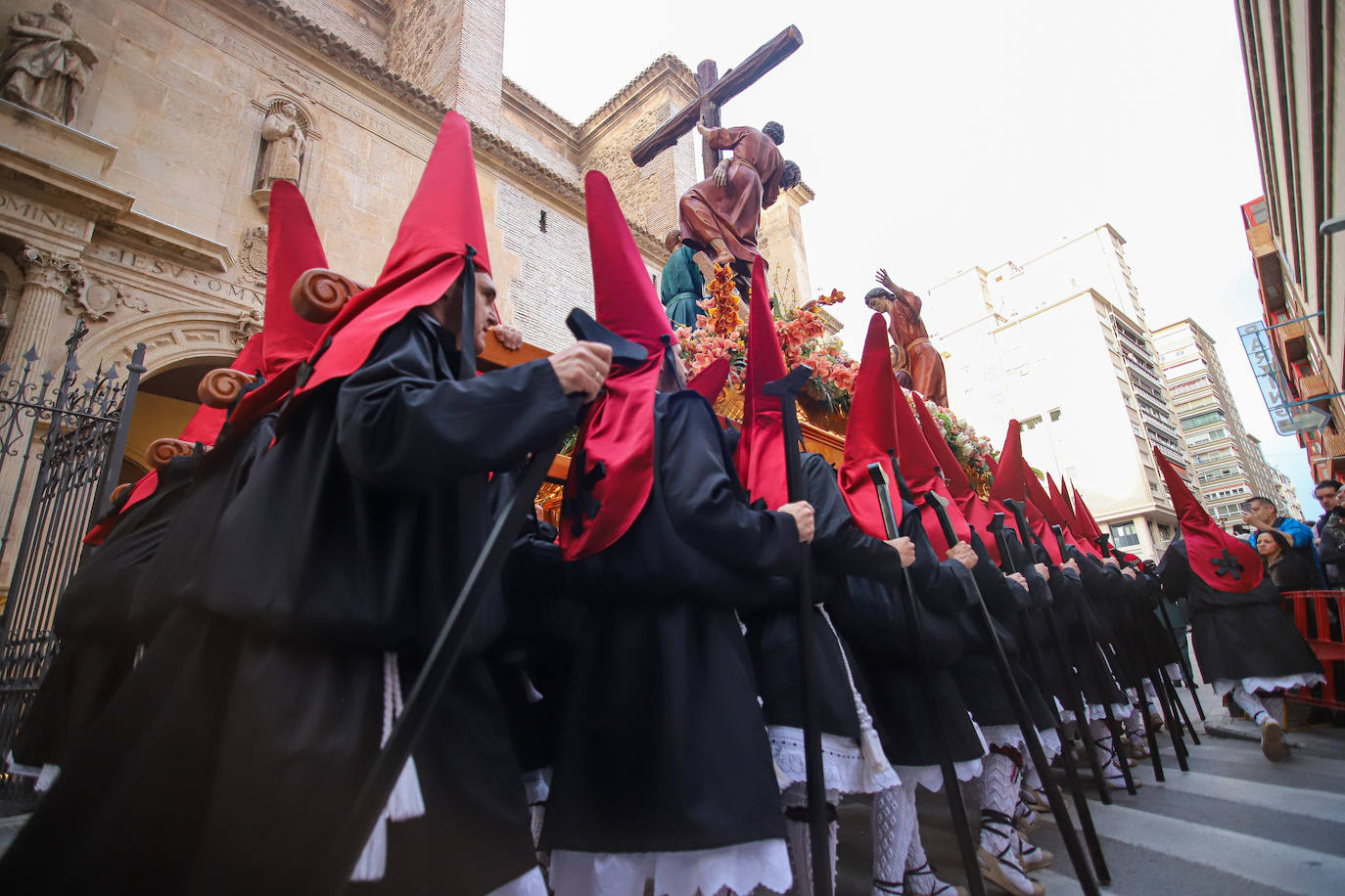 Las cofradías de la Misericordia, de Servitas y del Santo Sepulcro cierran el Viernes Santo