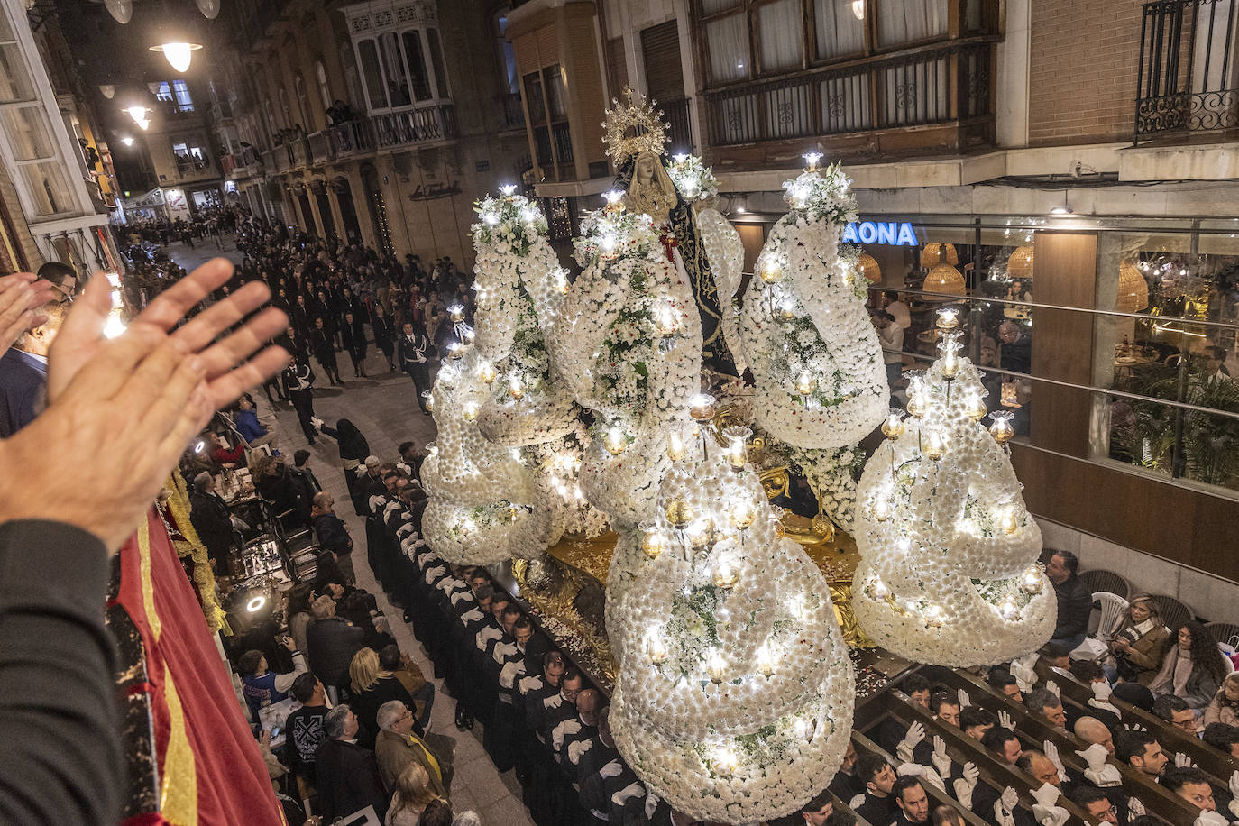 Cartagena se tiñe de luto en el Santo Entierro marrajo