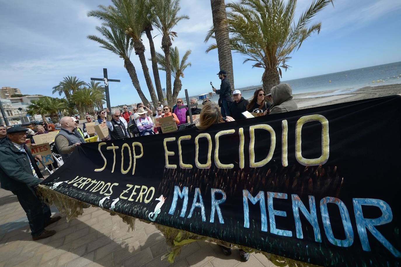 Marcha por los derechos del Mar Menor en San Javier, en imágenes