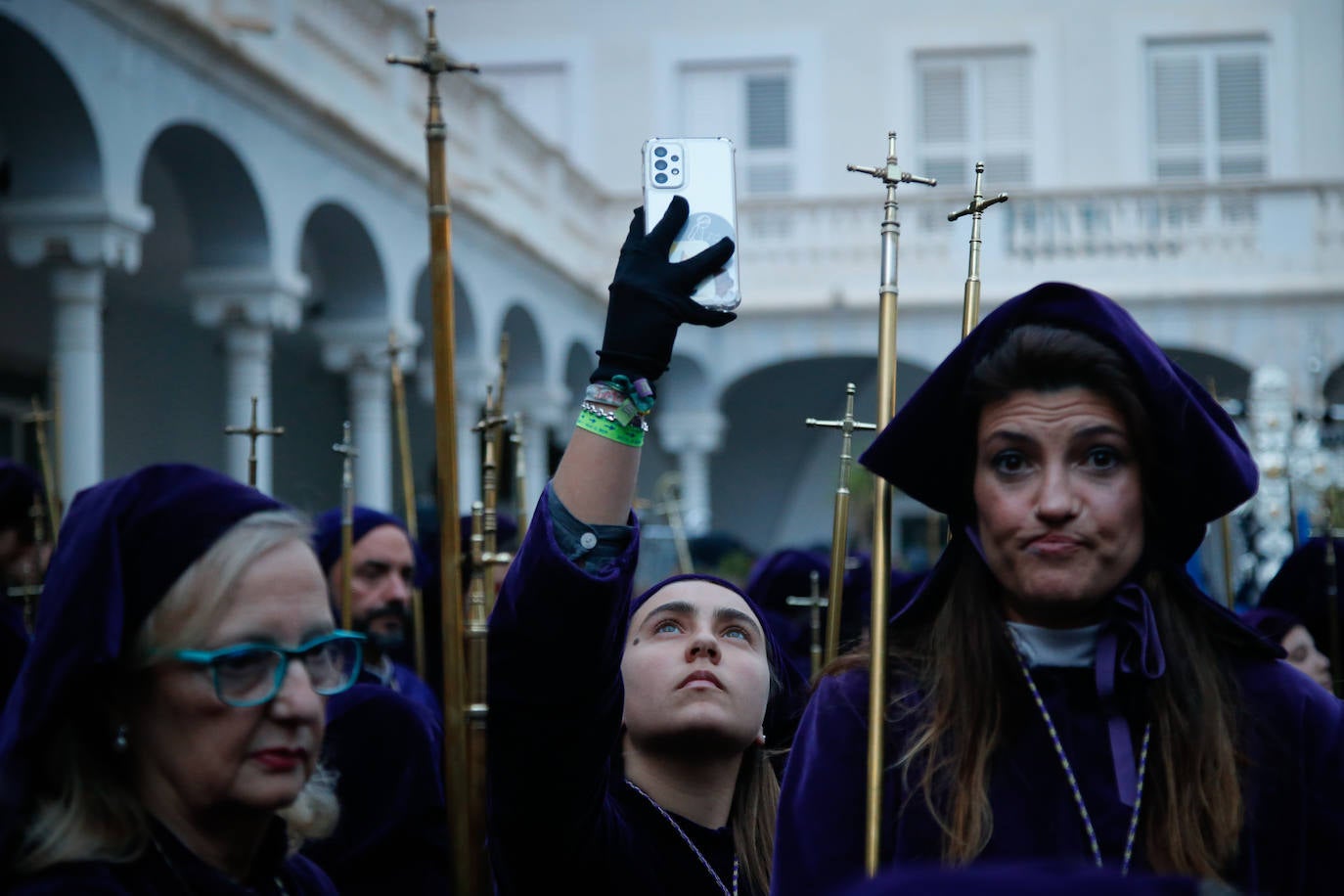 Procesiones de la Vera Cruz y las Santas Mujeres en Cartagena, en imágenes