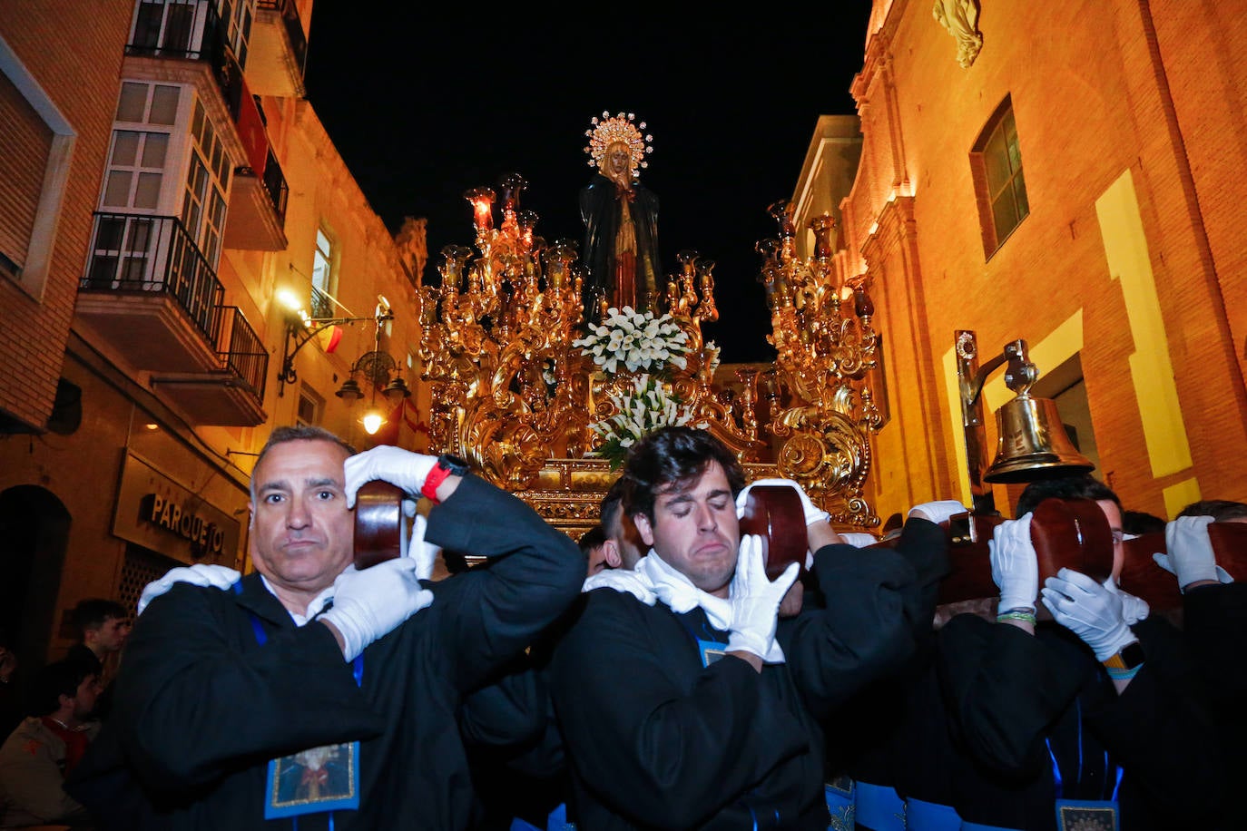 Procesiones de la Vera Cruz y las Santas Mujeres en Cartagena, en imágenes