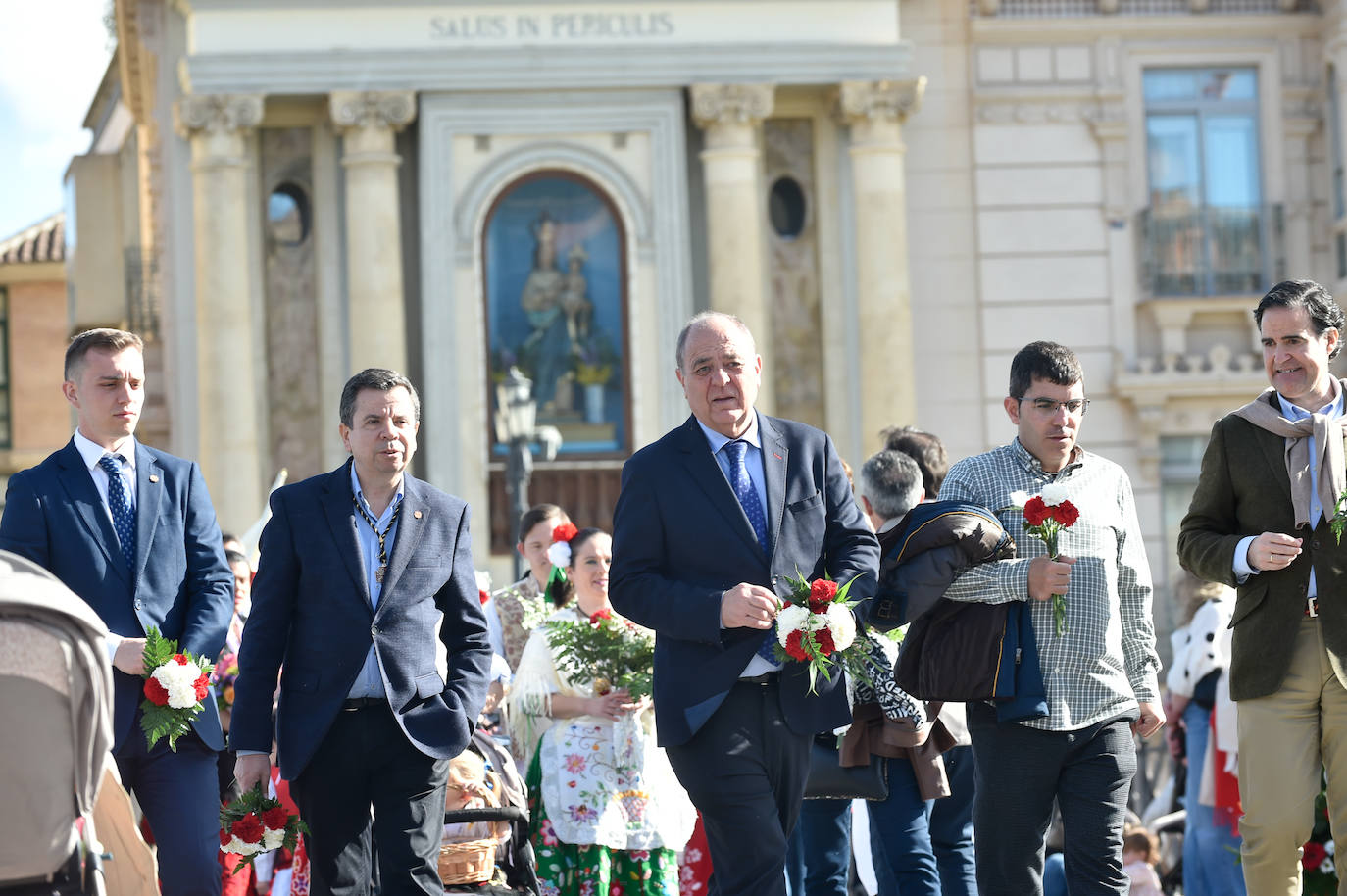 Las imágenes de la ofrenda floral a la Virgen de la Fuensanta