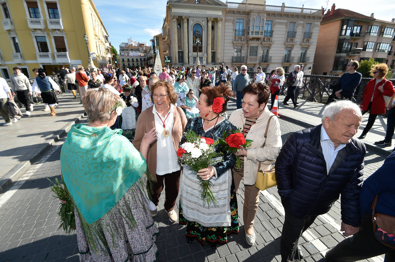 Las imágenes de la ofrenda floral a la Virgen de la Fuensanta
