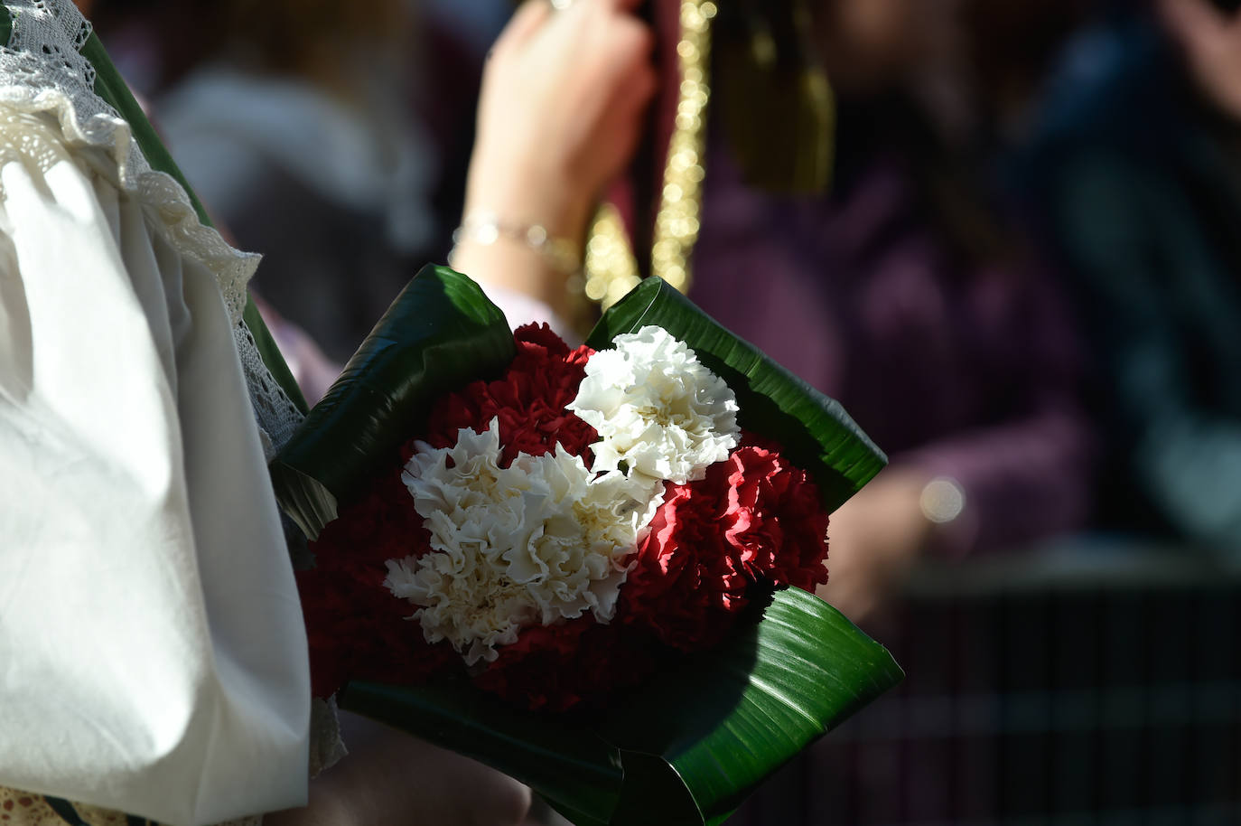 Las imágenes de la ofrenda floral a la Virgen de la Fuensanta