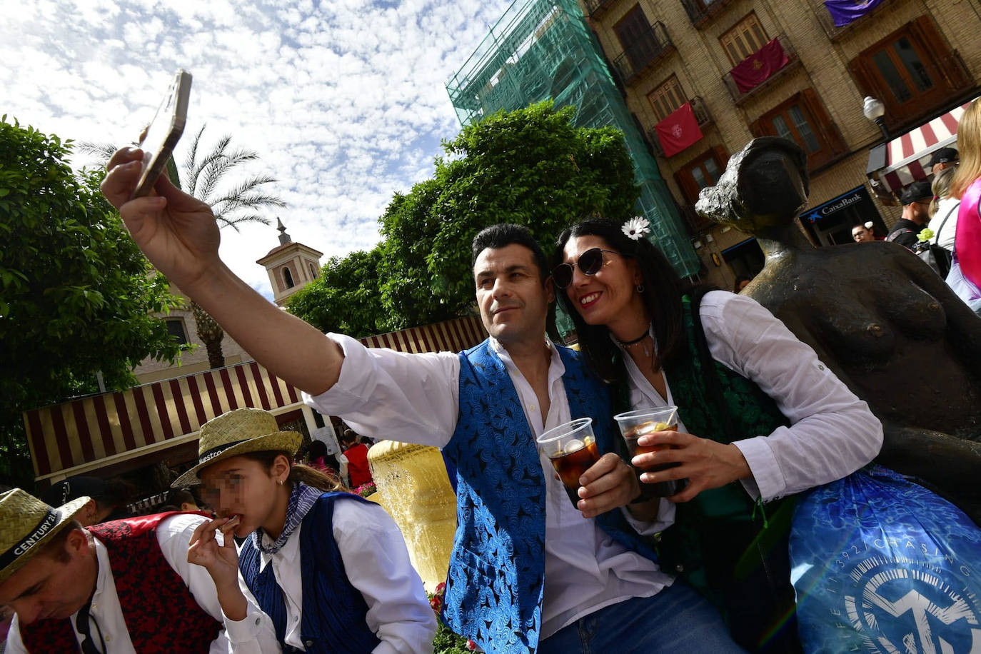 Las calles de Murcia rebosan en el Bando de la Huerta