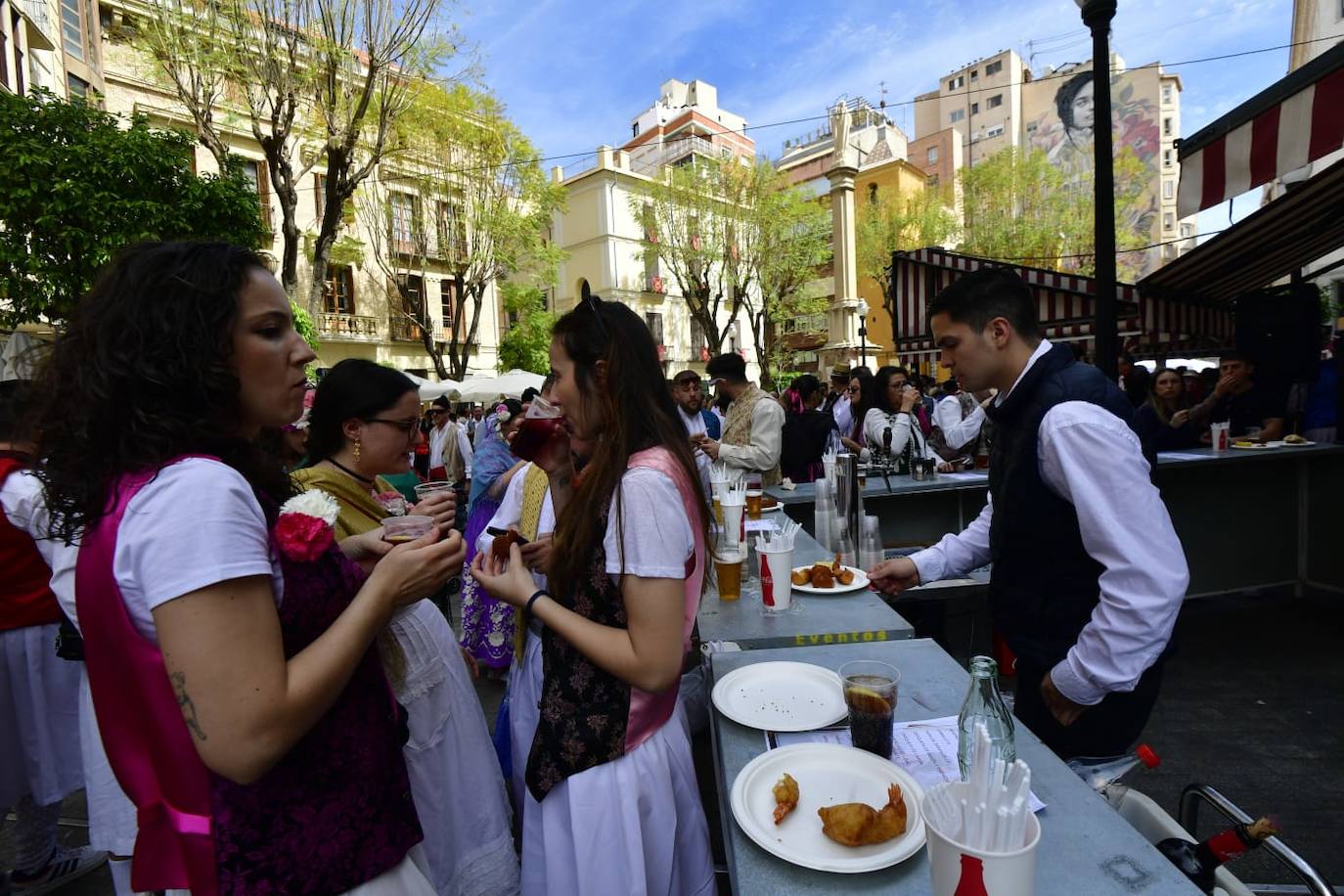 Las calles de Murcia rebosan en el Bando de la Huerta