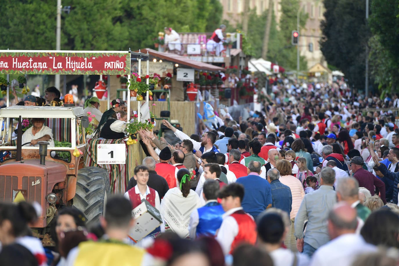 Más imágenes del desfile del Bando de la Huerta