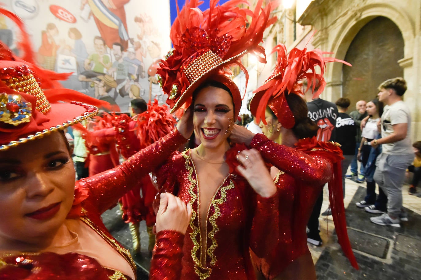 Las imágenes del desfile de la llegada de la Sardina a Murcia