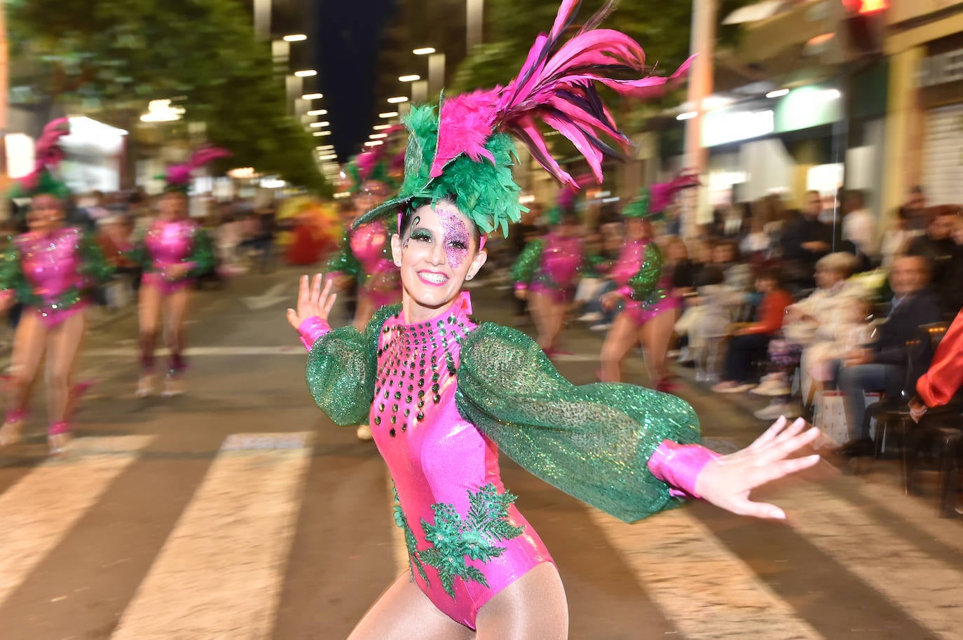 Las imágenes del desfile de la llegada de la Sardina a Murcia