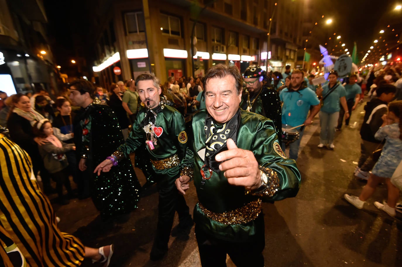 Las imágenes del desfile de la llegada de la Sardina a Murcia