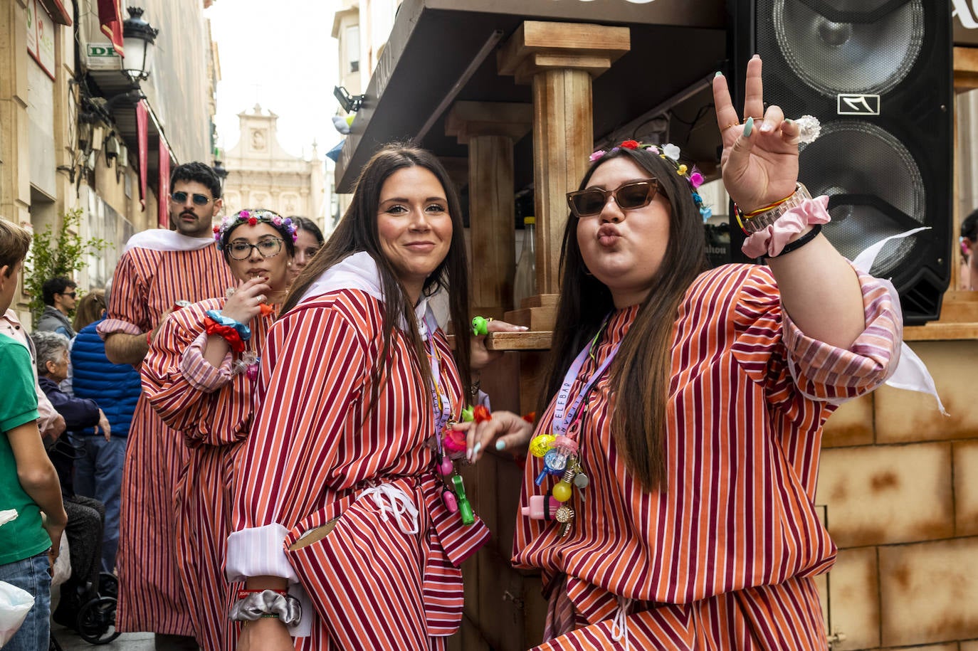 El pasacalles y desfile de Doña Sardina, en imágenes