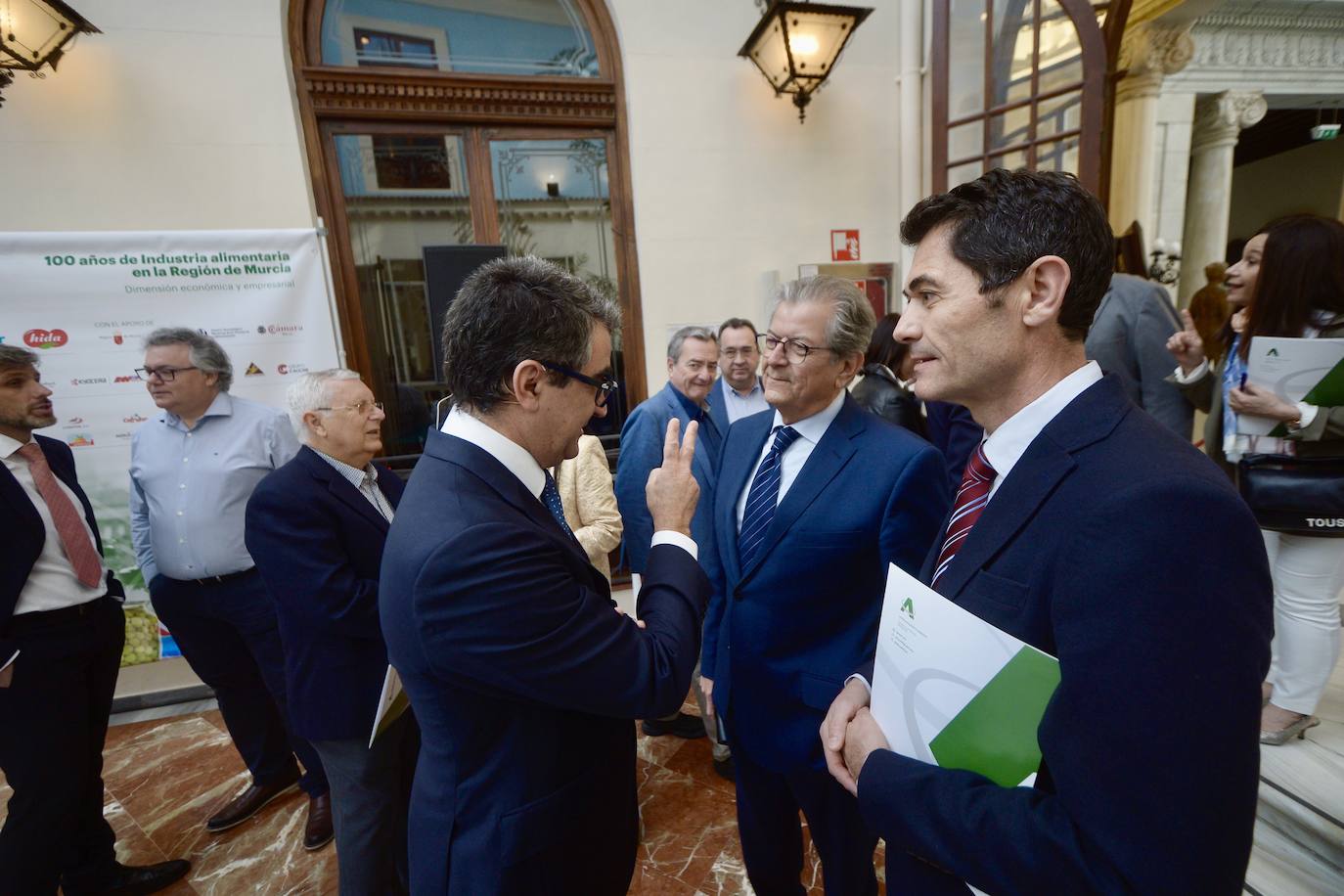 Foro de Agrupal &#039;100 años de industria alimentaria en la Región. Dimensión económica y empresarial&#039;, en imágenes