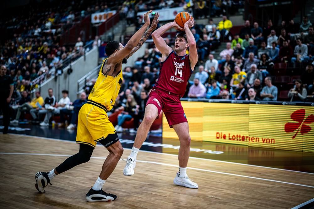 Las imágenes de la victoria del UCAM CB ante el Riesen