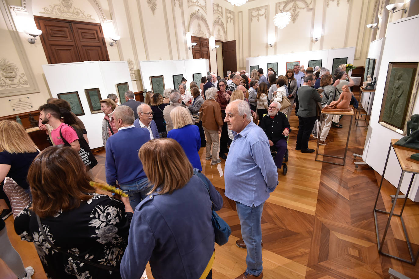 Inauguración de la exposición &#039;Armonía&#039; en la Sala Alta del Real Casino de Murcia