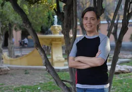 La científica María Jiménez Movilla, ayer, en un jardín de Murcia.