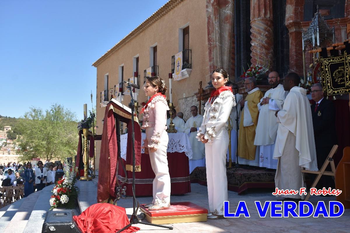 Flores de las peñas caballistas para la Vera Cruz en Caravaca