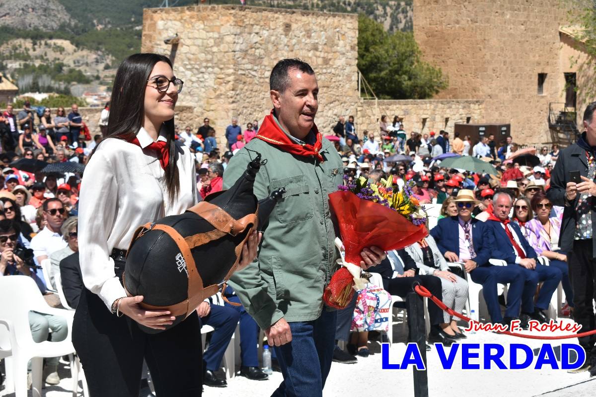 Flores de las peñas caballistas para la Vera Cruz en Caravaca